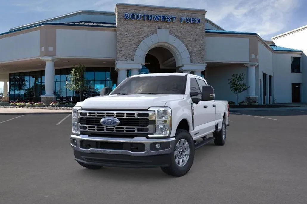 2025 Ford F-250 photo 1