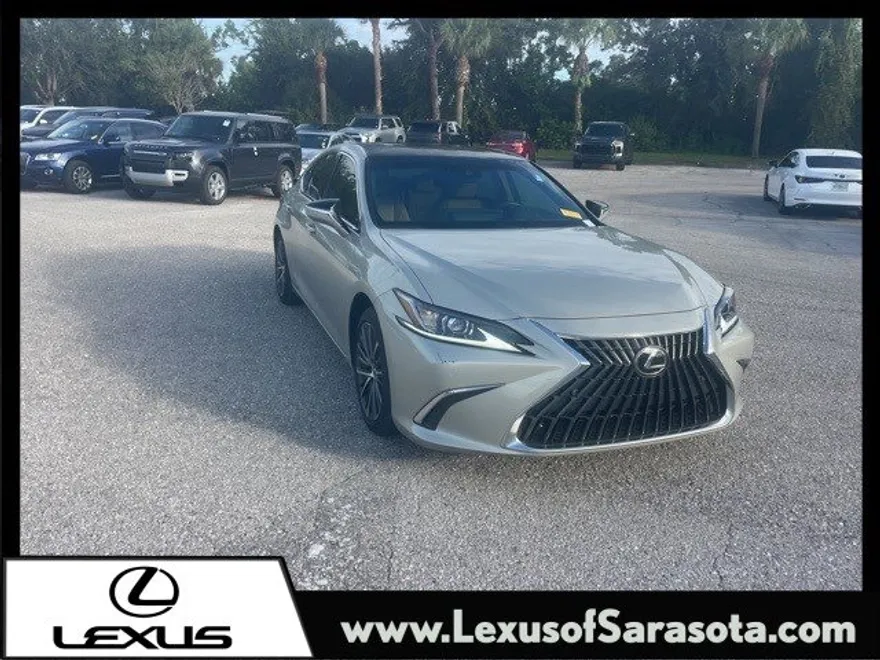 2022 Lexus ES 350 photo 1