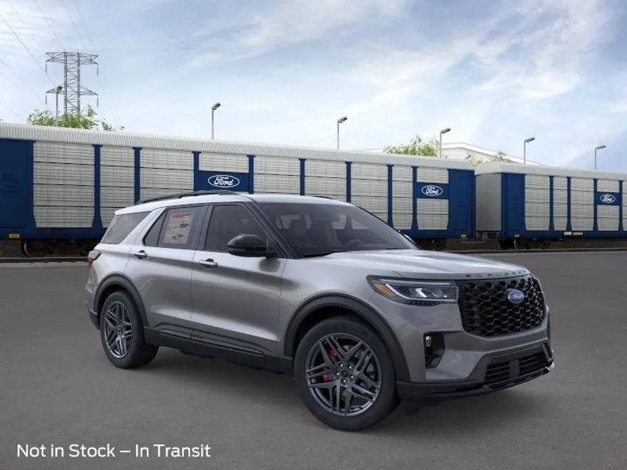 2025 Ford Explorer ST photo 1