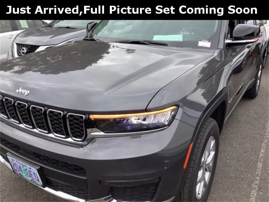 2023 Jeep Grand Cherokee Limited photo 1