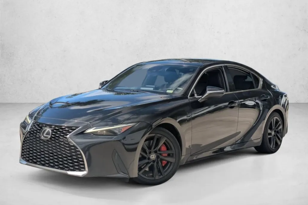 2021 Lexus IS photo 1