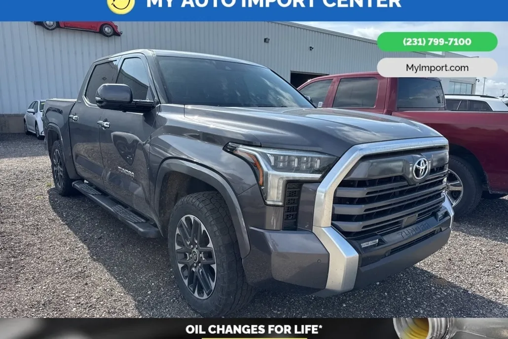 2022 Toyota Tundra Limited CrewMax photo 1