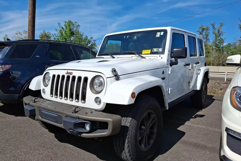 2017 Jeep Wrangler Unlimited Anniversary Edition Sport photo 1