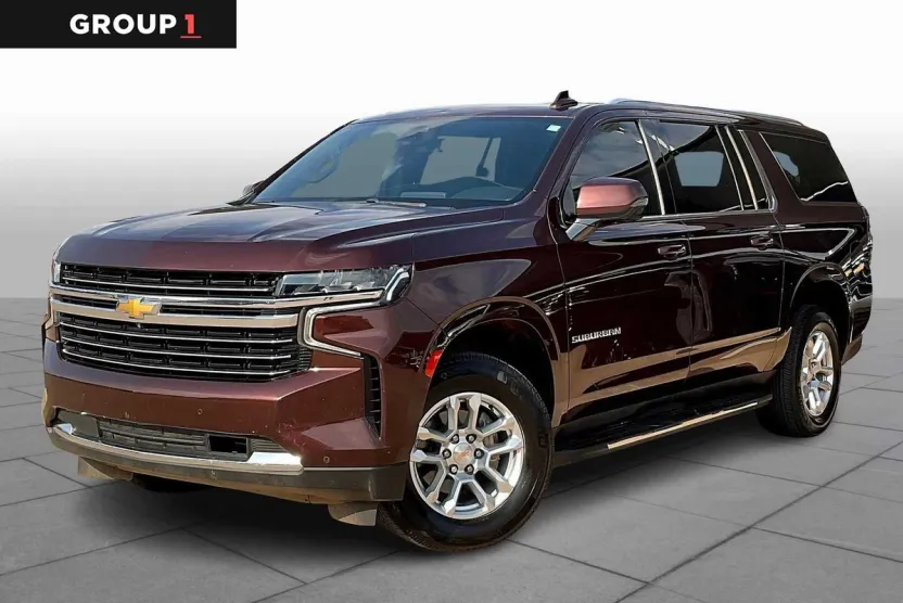 2023 Chevrolet Suburban LT photo 1