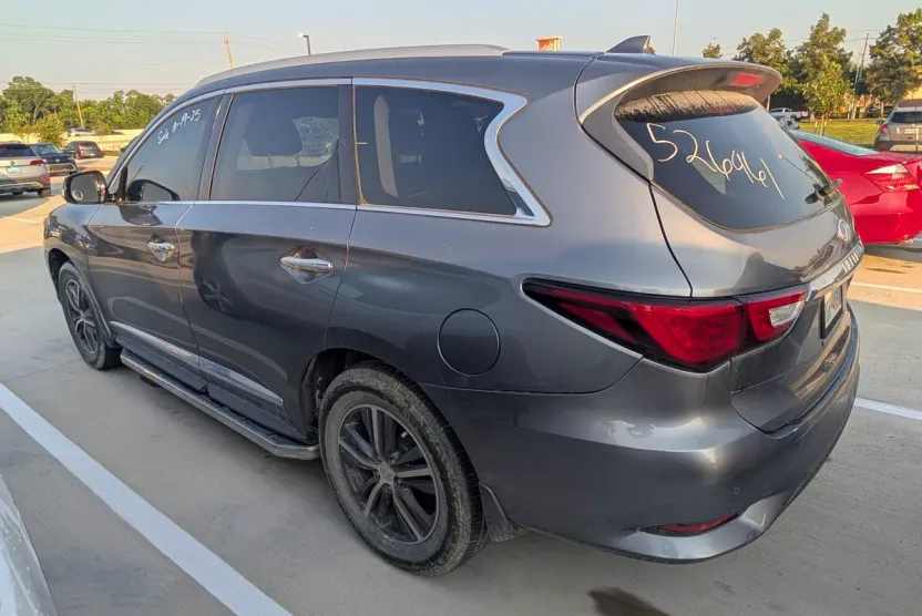 2017 Infiniti QX60 Base photo 1