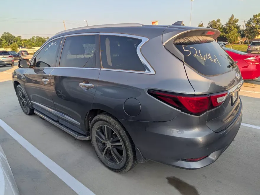 2017 Infiniti QX60 Base photo 1