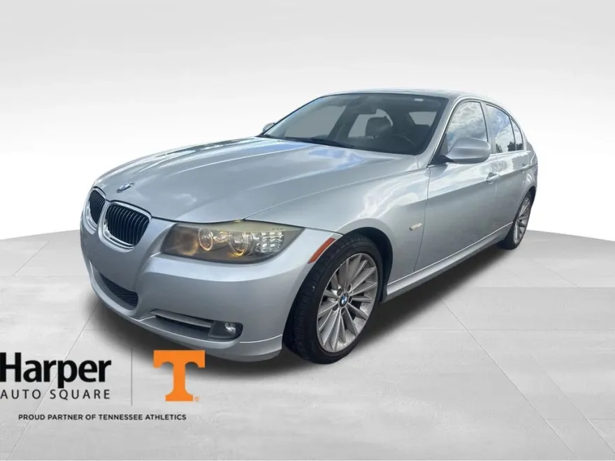 2011 Bmw 335i 3-Series photo 1