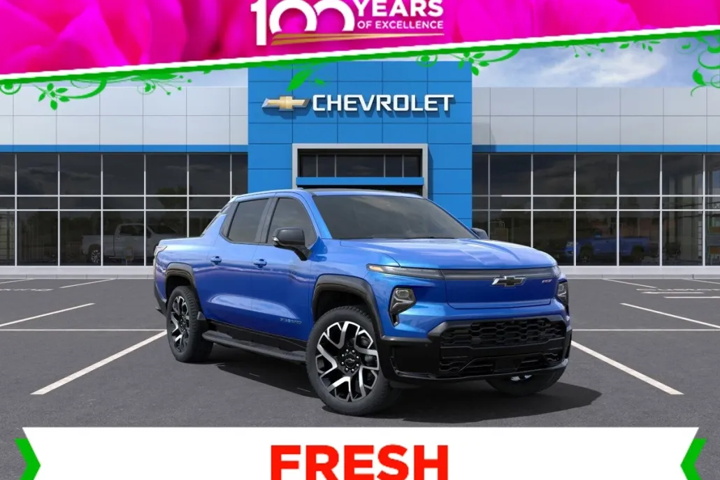 2025 Chevrolet Silverado EV RST photo 1