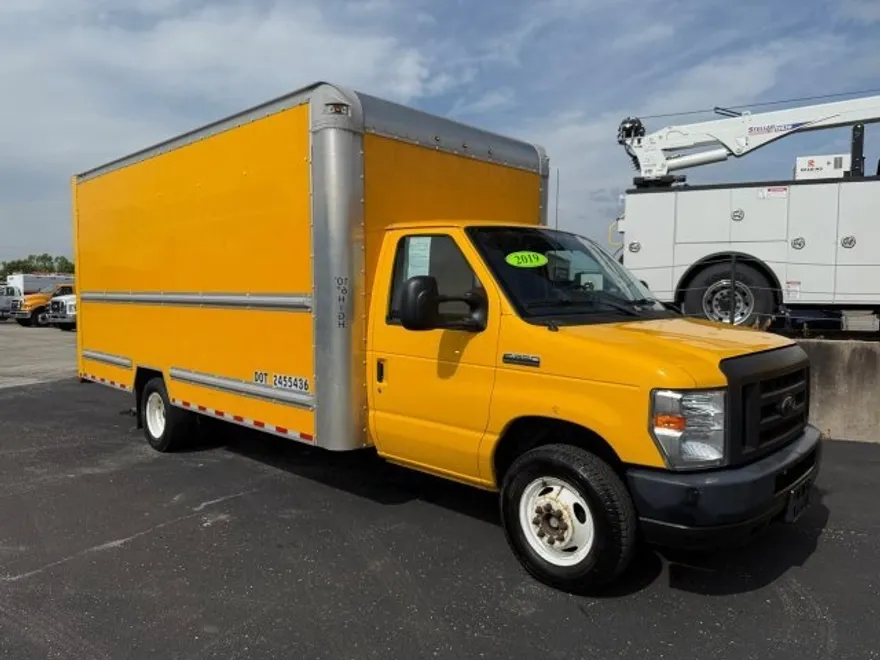 2019 Ford E-350 Base photo 1