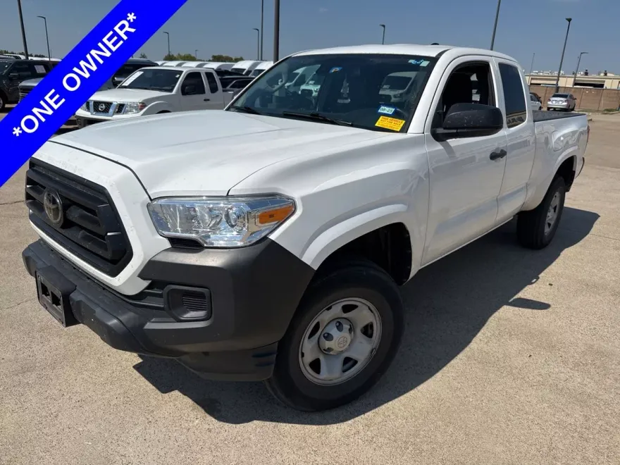 2023 Toyota Tacoma SR photo 1