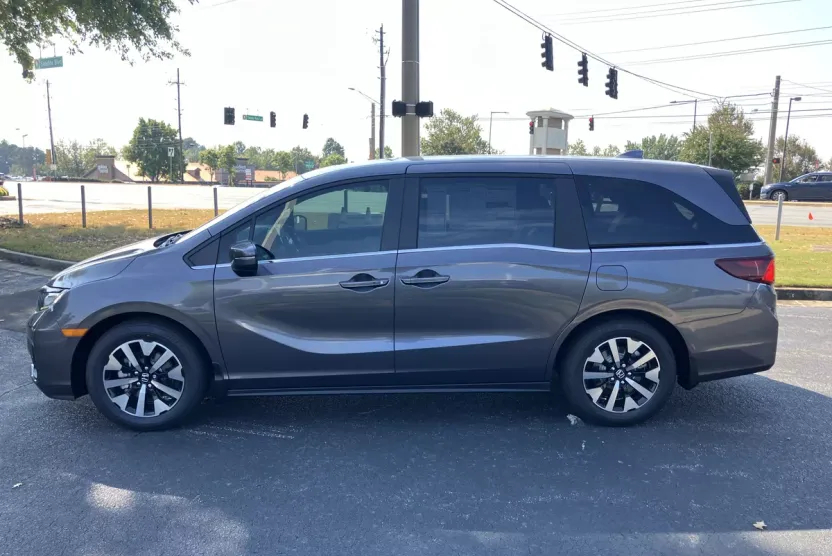 2026 Honda Odyssey EX-L photo 1