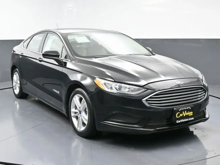 2018 Ford Fusion S Hybrid photo 1