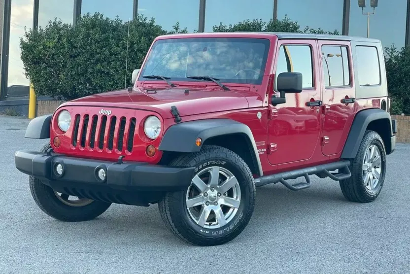 2010 Jeep Wrangler Unlimited Sport photo 1