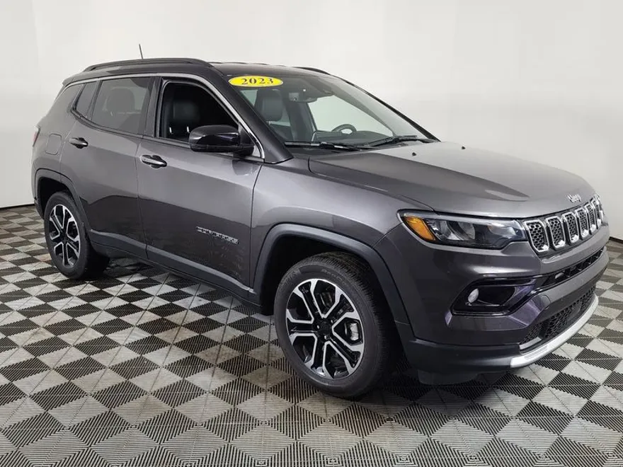 2023 Jeep Compass Limited photo 1