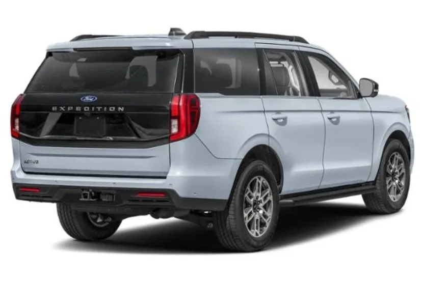 2025 Ford Expedition photo 1