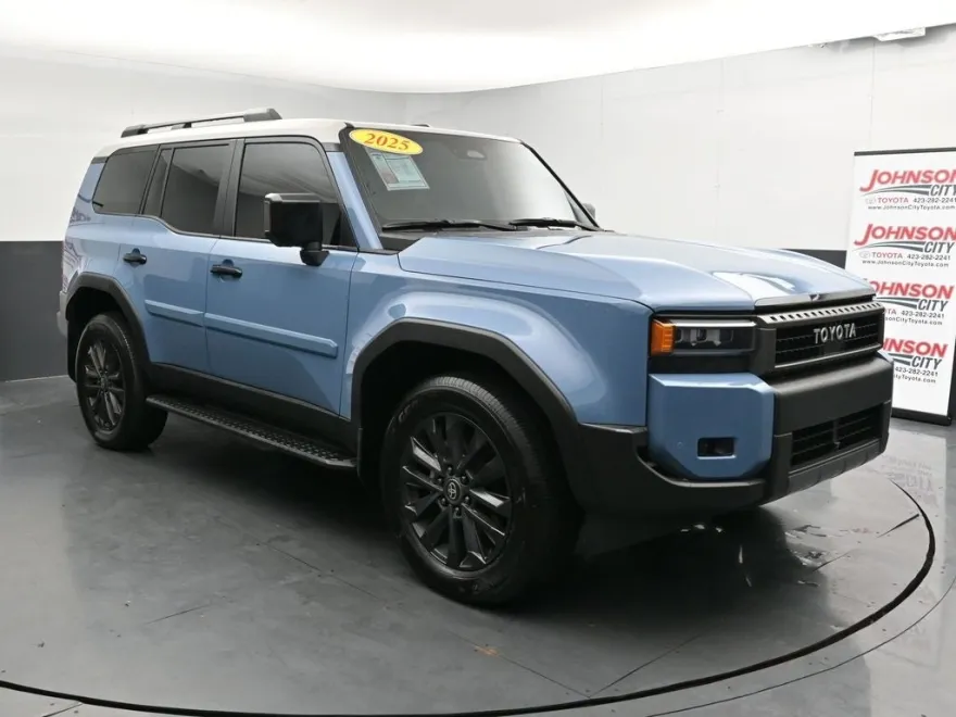 2025 Toyota Land Cruiser Base photo 1