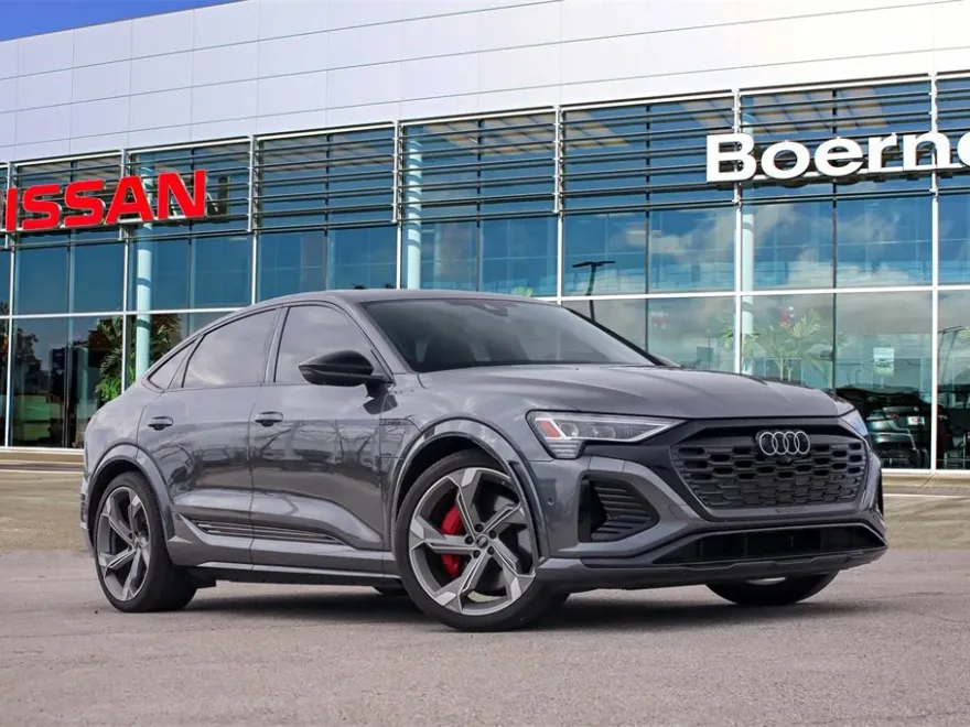 2024 Audi SQ8 Premium Plus photo 1