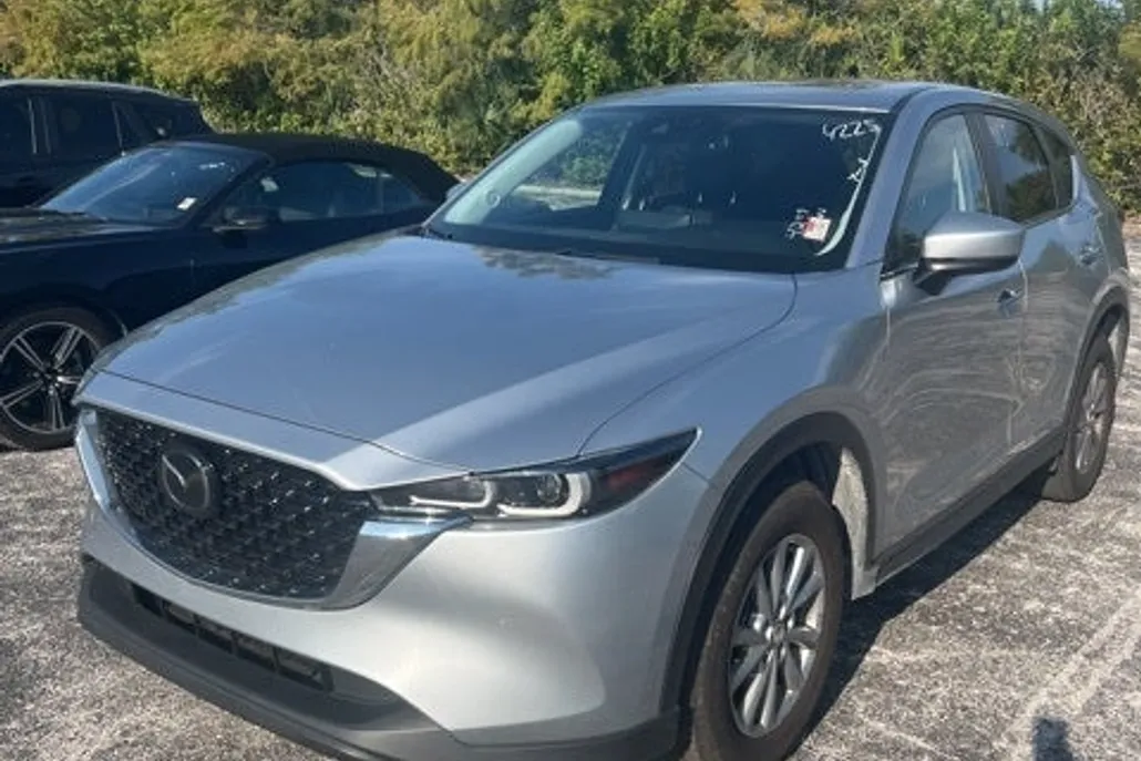 2023 Mazda CX-5 2.5 S Preferred photo 1