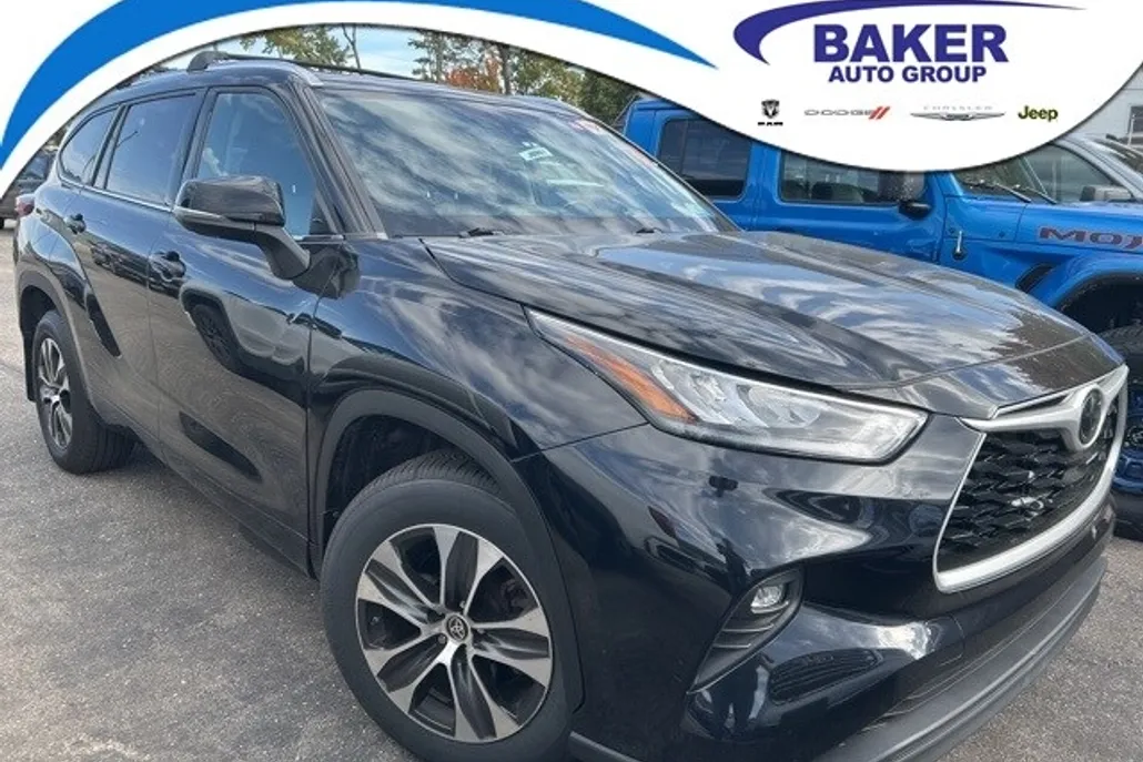 2020 Toyota Highlander XLE photo 1