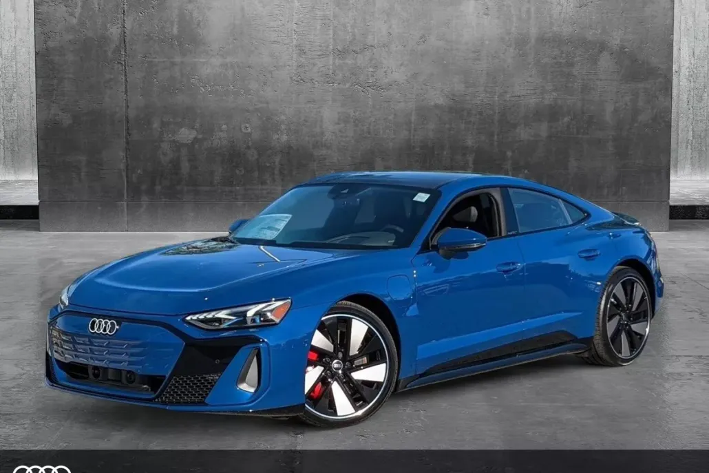 2025 Audi e-tron GT Prestige photo 1