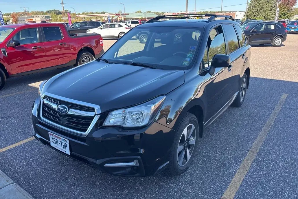 2018 Subaru Forester 2.5i Premium photo 1