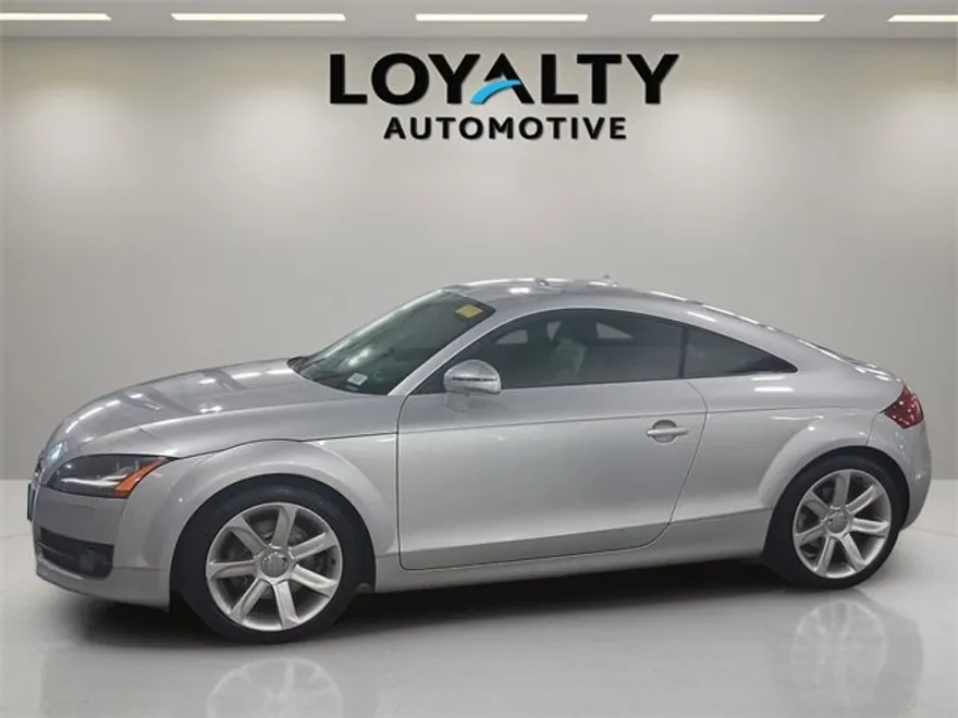 2010 Audi TT 2.0T Prestige photo 1