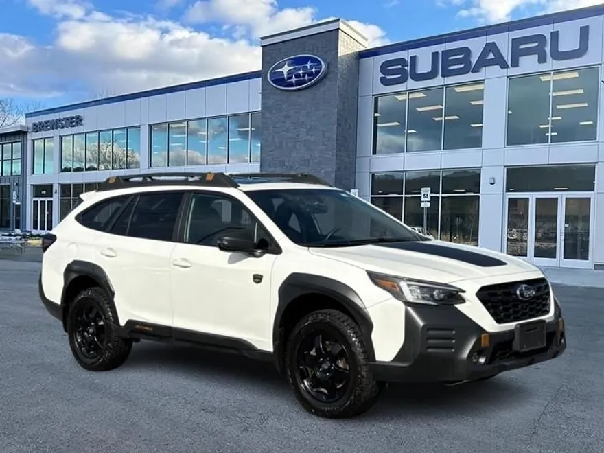 2022 Subaru Outback Wilderness photo 1