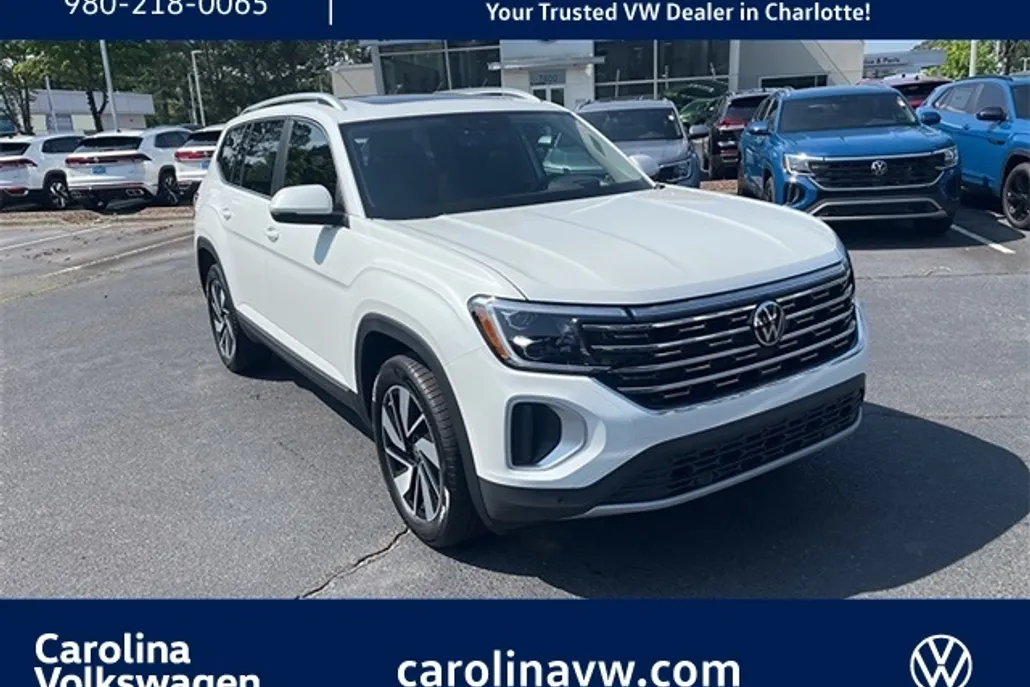 2025 Volkswagen Atlas SEL photo 1