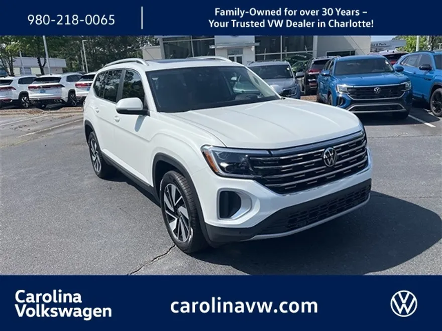 2025 Volkswagen Atlas SEL photo 1