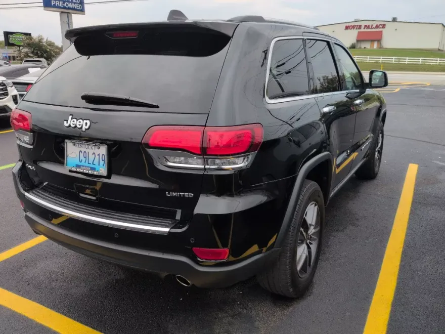 2022 Jeep Cherokee Limited photo 1