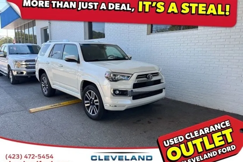 2022 Toyota 4Runner Limited photo 1