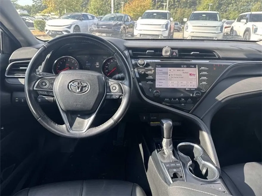 2020 Toyota Camry XSE photo 1