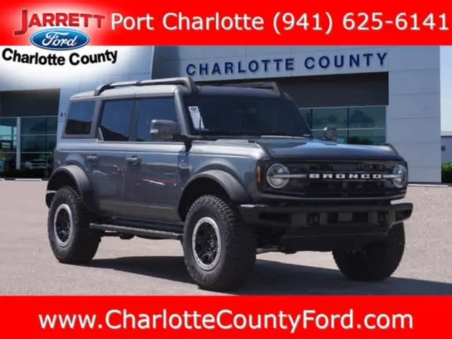 2024 Ford Bronco Outer Banks photo 1