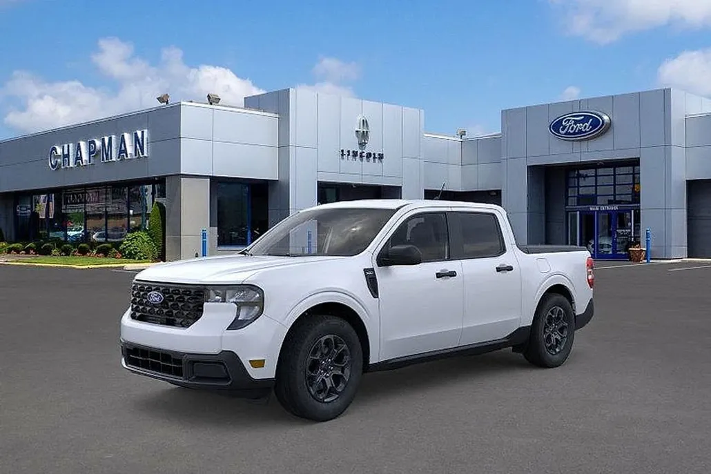 2025 Ford Maverick XLT photo 1