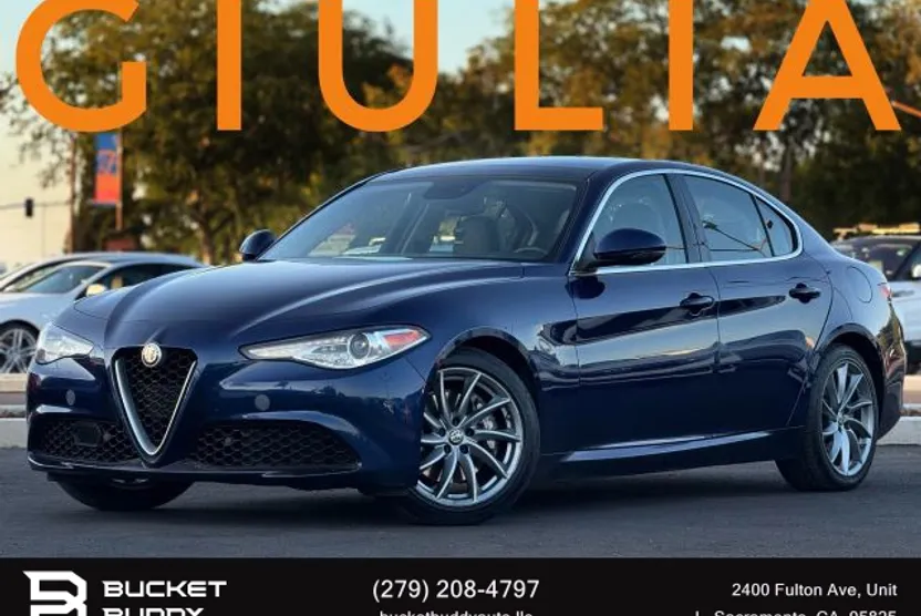 2017 Alfa Romeo Giulia Ti photo 1