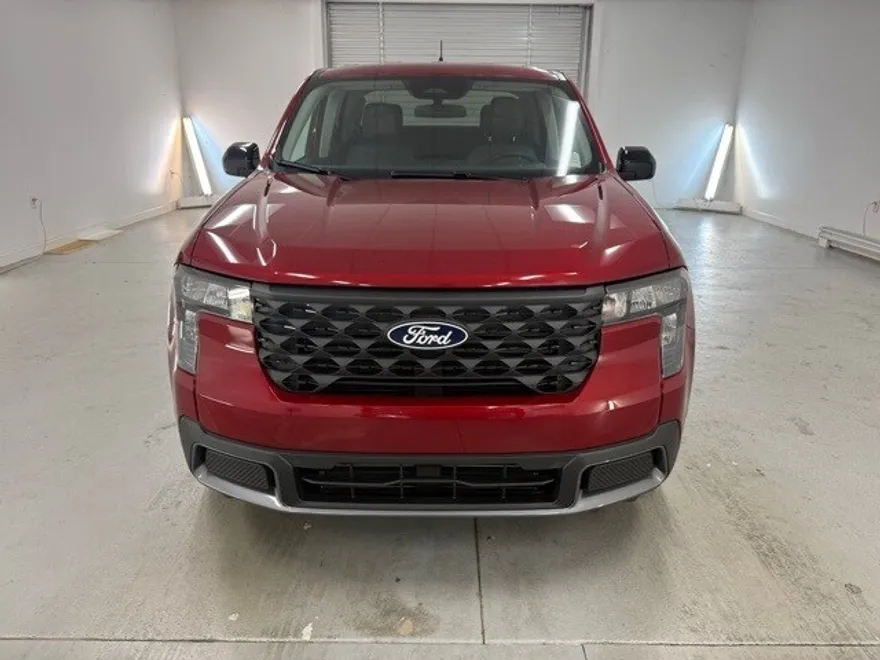 2025 Ford Maverick XLT photo 1