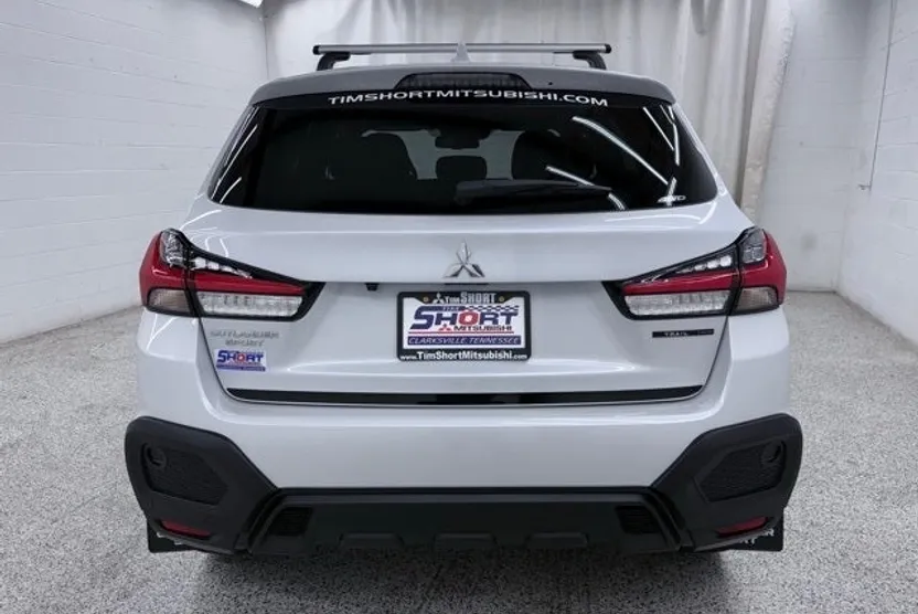 2025 Mitsubishi Outlander Sport ES SE LE photo 1