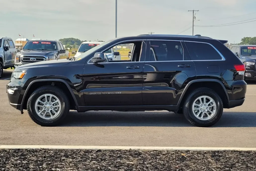 2020 Jeep Grand Cherokee Laredo E photo 1