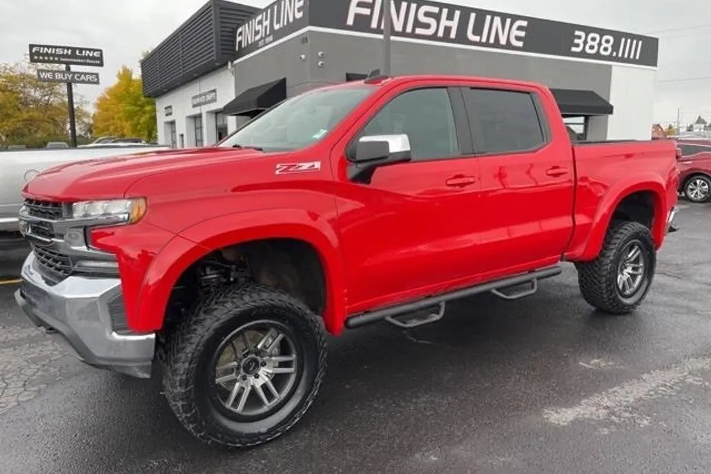 2021 Chevrolet Silverado 1500 LT photo 1