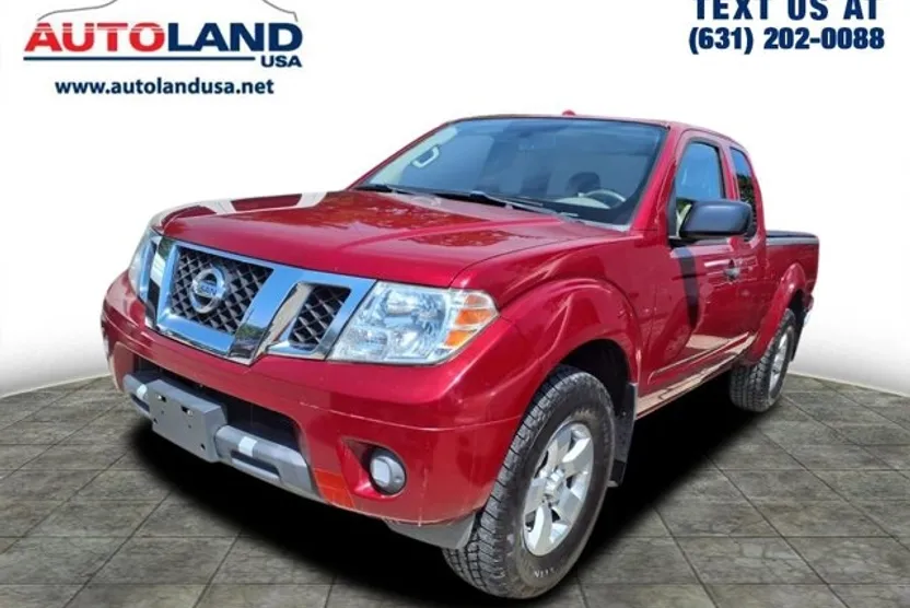 2012 Nissan Frontier SV photo 1