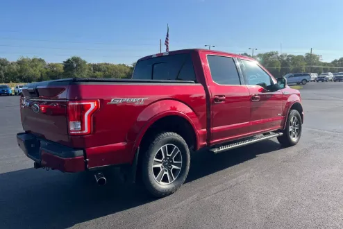 2016 Ford F-150 XLT photo 3