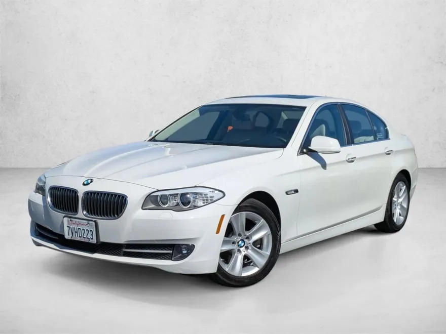 2013 Bmw 528i Sedan photo 1