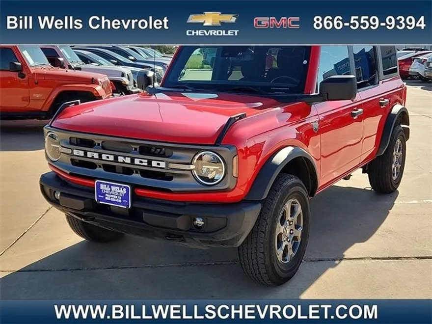2022 Ford Bronco Base photo 1