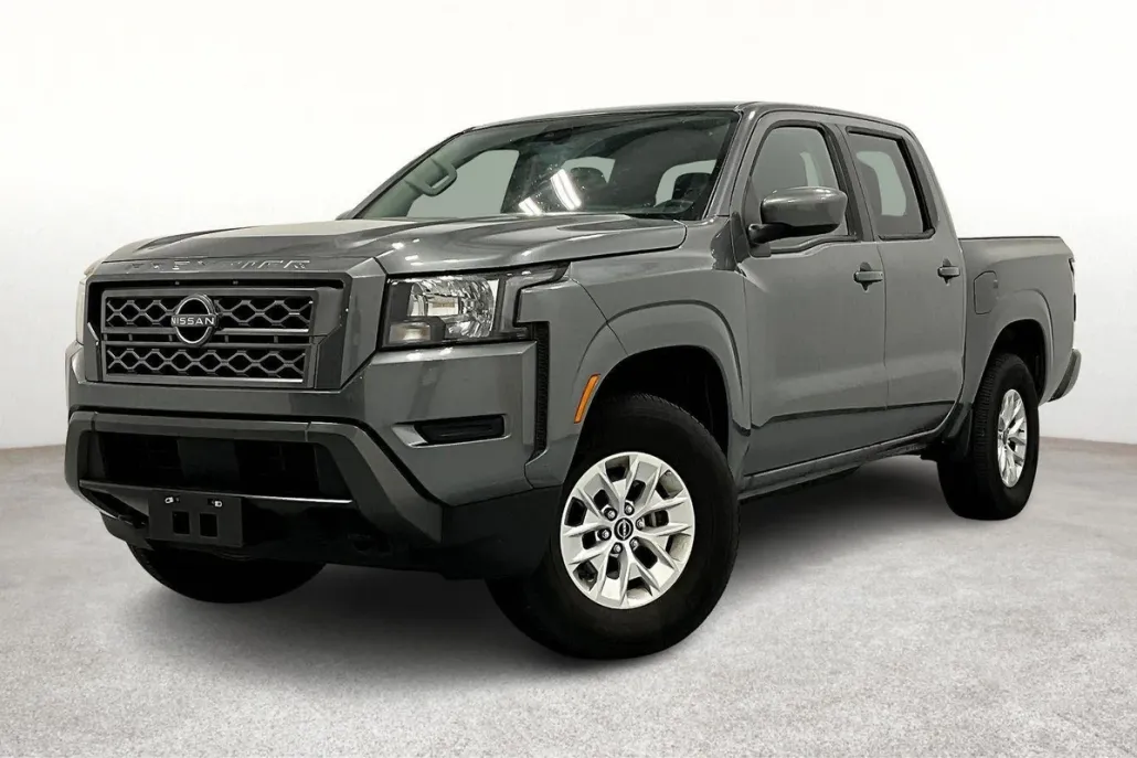 2024 Nissan Frontier SV photo 1