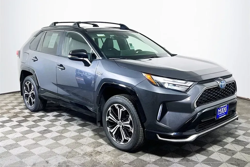 2024 Toyota RAV4 Prime XSE photo 1