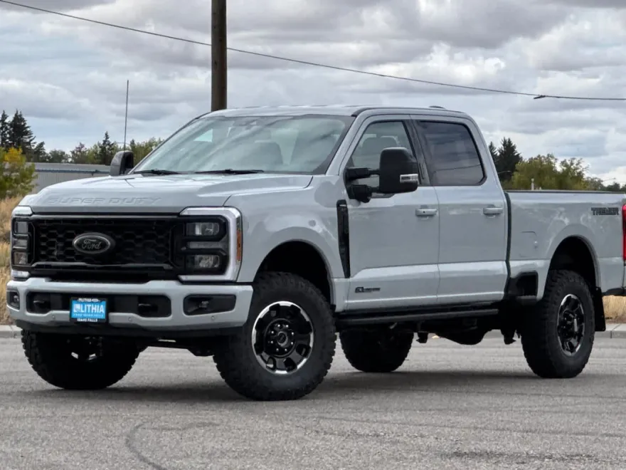 2026 Ford F-350 Lariat photo 1