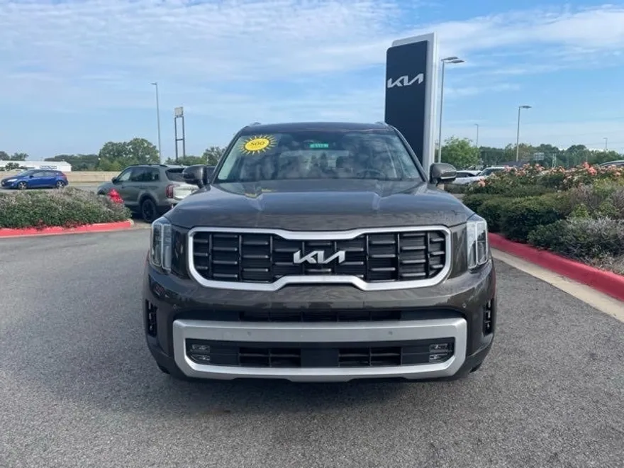2024 Kia Telluride SX photo 1