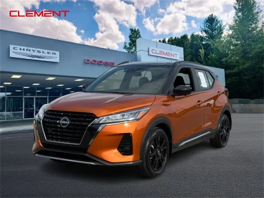 2024 Nissan Kicks SR photo 1