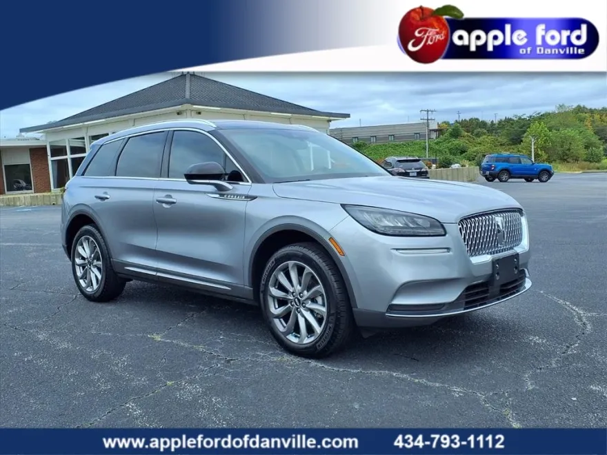 2022 Lincoln Corsair Standard photo 1