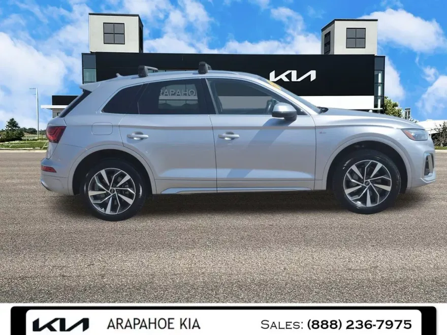 2023 Audi Q5 45 S line Premium photo 1